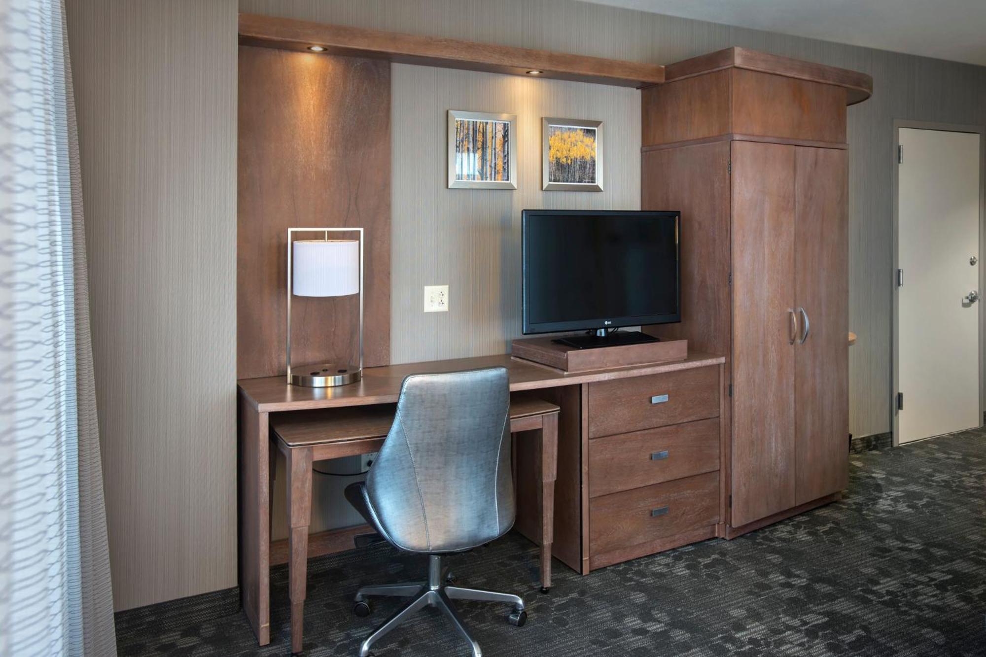 Courtyard By Marriott Philadelphia Lansdale Hotel Ngoại thất bức ảnh