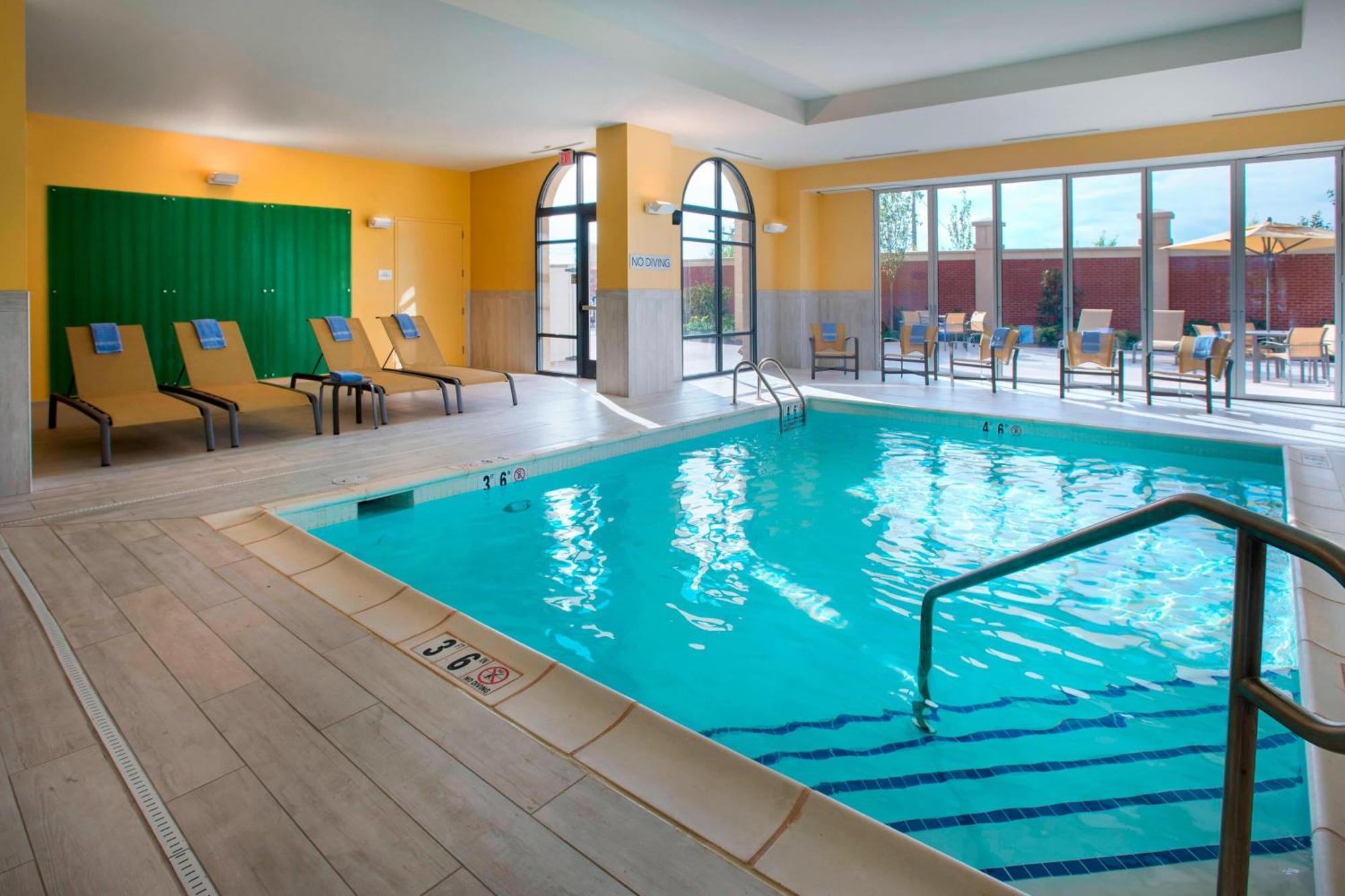 Courtyard By Marriott Philadelphia Lansdale Hotel Ngoại thất bức ảnh